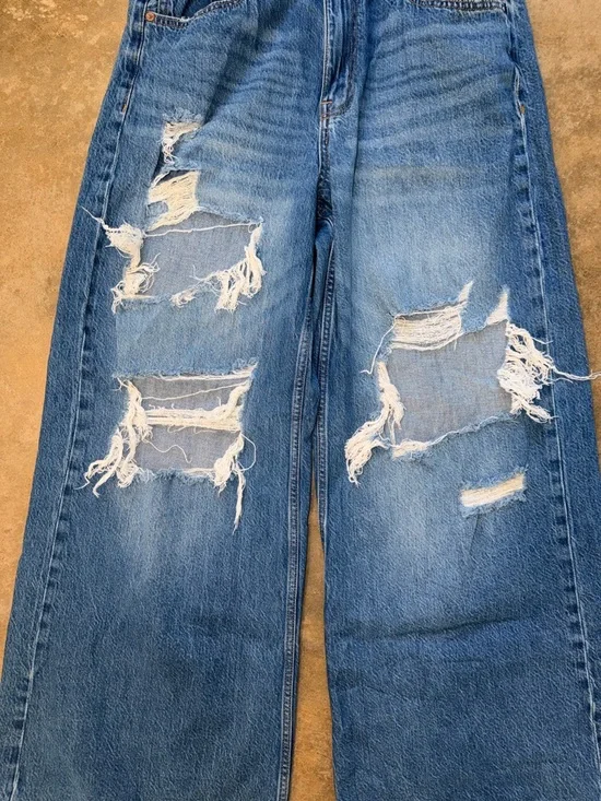Aeropostale Distressed High Rise Wide-Leg  Jeans - Size 12 - Picture 3 of 11